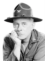Harry Morgan MASH 1975.JPG