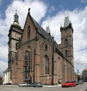Hradec Králové - katedrála svatého Ducha.jpg