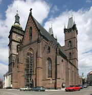 Hradec Králové - katedrála svatého Ducha.jpg