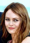 Vanessa Paradis Cabourg 2012.jpg