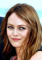 Vanessa Paradis Cabourg 2012.jpg