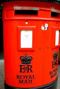 Gibraltar, Main Street, Briefkasten.JPG