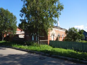 Белозерск, здание казарм, набережная 47Г.jpg