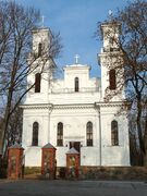 Biržų bažnyčia, priekis.JPG