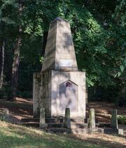 2015 Kłodzko, pomnik poległych żołnierzy Armii Czerwonej.JPG