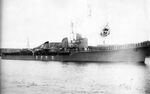 Japanese destroyer Kazagumo on 28 March 1942.jpg