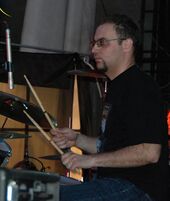 Алексей Мудраков (барабаны).jpg