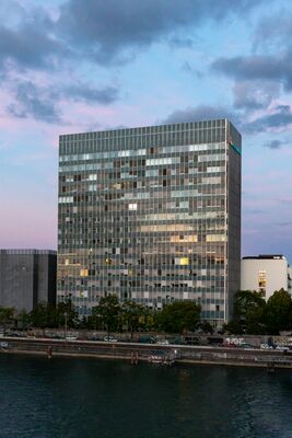 Basel Klybeck WKL-125 in late afternoon.jpg