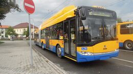 Škoda 27Tr Solaris v Otrokovicích (04).jpg