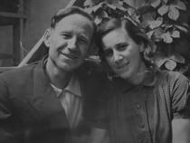 Фёдор Самохин со своей женой Самохиной Короневой Раисой Ильиничной 1958 год.png