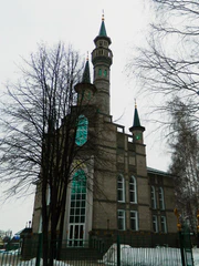 Madina (mosque, Ufa).jpg