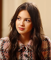 Olivia Rodrigo with Dr Fauci 1.png