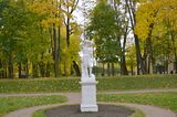 Гатчина. Скульптура Амазонка.JPG