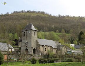 Église de l'Assomption d'Esparros (Hautes-Pyrénées) 1.jpg
