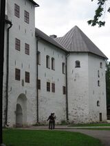 Entering the Turku castle.jpg