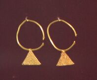 Gold earrings from Mingechevir.jpg