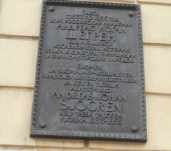 Mustolaudu Akadiemiekkoin taloil Piiteris