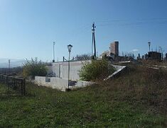 Памятник жертвам сталинизма чеченцам-аккинцам.jpg