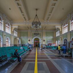 Интерьеры зала ожидания