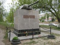 T-34 gun turret on Universitetsky Prospekt 002.JPG