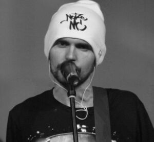 Выступление Noize MC во Владивостоке, 22 ноября 2012.jpg