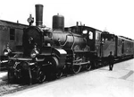 Prussian S3 steam locomotive.jpg