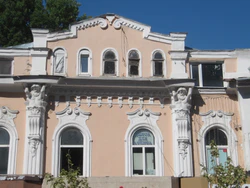 Атланты дом 24 пр Кирова Саратов.jpg