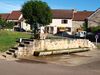 Maconge-FR-21-abreuvoir-06.jpg