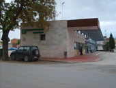 Peal de Becerro - Apeadero de autobuses.JPG