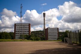 Kotimetsänpuiston kenttä.jpg