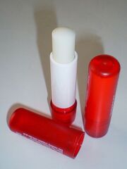 Lippenpflegestift.jpg