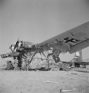 Me323D wreck2 TunisMay1943.jpg