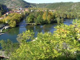 Bosanska Krupa, mestecko na Une.jpg