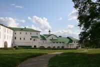 EpiscopalPalace(Suzdal)2.JPG