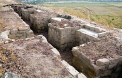 ArgishtihiniliWalls02.jpg