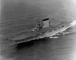 USS Lexington (CV-2) launching Martin T4M torpedo planes, in 1931 (NH 82117).jpg