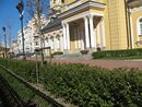 Церковь Симеона и Анны, сад.jpg