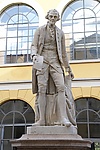 Monumento Turconi.jpg