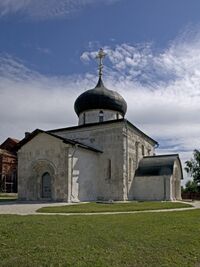 Saint George Cathedral, Yuryev-Polsky, from the southwest.jpg
