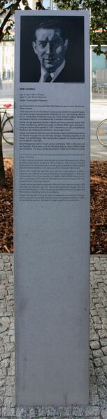 Gedenktafel Friedrichstr 107 (Mitte) Erik Charell.jpg