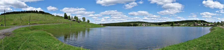 Панорама плотины и пруда