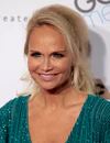 Kristin Chenoweth by Gage Skidmore 2.jpg