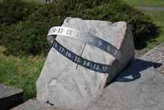 Equatorial sundial, Botanical Garden Łódź.jpg