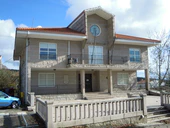 Casa consistorial de Beariz.jpg