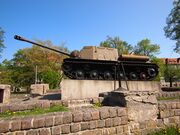 Malbork, ISU-122 self propelled gun - panoramio.jpg