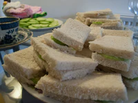 Cucumber sandwiches (8773042594).jpg