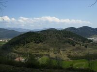 Volcà de la Garrinada-Olot (Catalunya).jpg