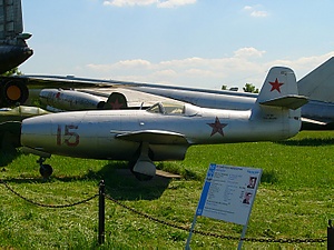 Yak 23 monino.jpg