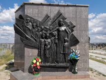 Дети лихолетья левая стела.jpg