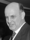 Aankomst Zuid Afrikaanse minister van Huisvesting Botha op Schiphol afgehaald do, Bestanddeelnr 915-6392 (cropped).jpg